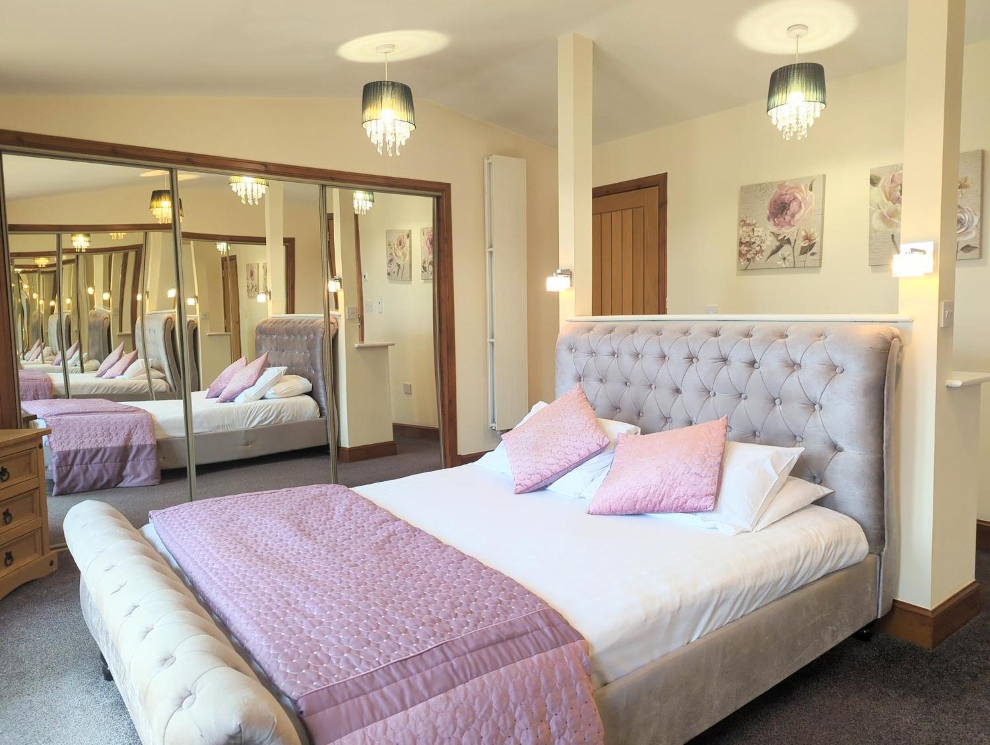 Kelty Torridon 1 With Private Hot Tub - Fife - Loch Leven - Lomond Hills- Pet Friendly 빌라 외부 사진