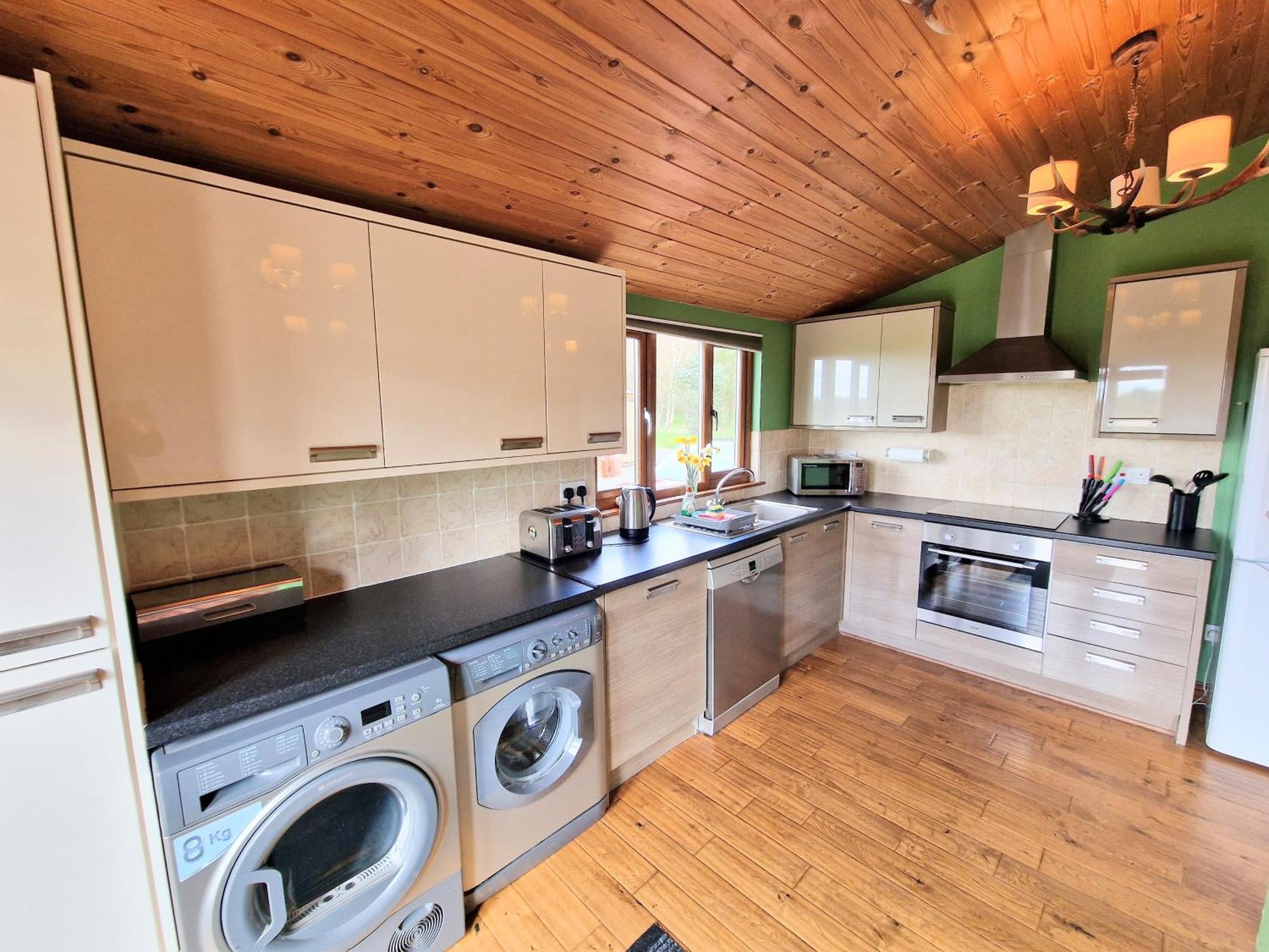 Kelty Torridon 1 With Private Hot Tub - Fife - Loch Leven - Lomond Hills- Pet Friendly 빌라 외부 사진