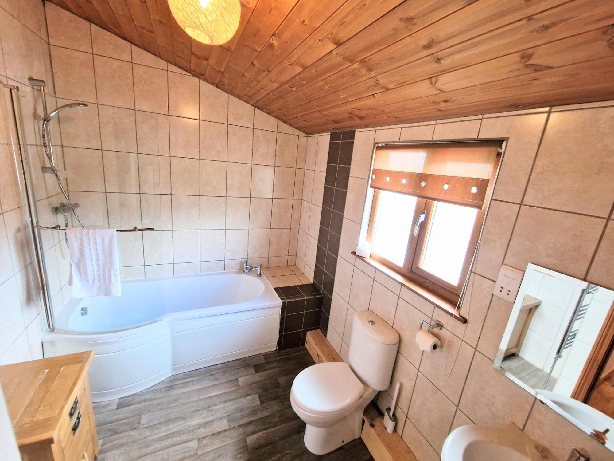 Kelty Torridon 1 With Private Hot Tub - Fife - Loch Leven - Lomond Hills- Pet Friendly 빌라 외부 사진